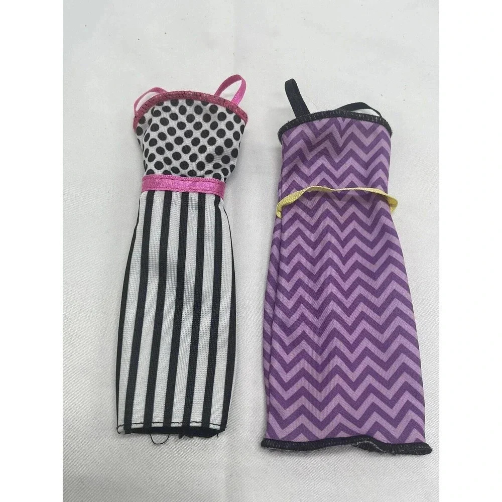 Barbie 2 Retro Mod Style Looking Purple Zigzags Dress Pink White Black